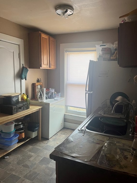 124 Catharine St, Springfield MA 01109-3508 exterior