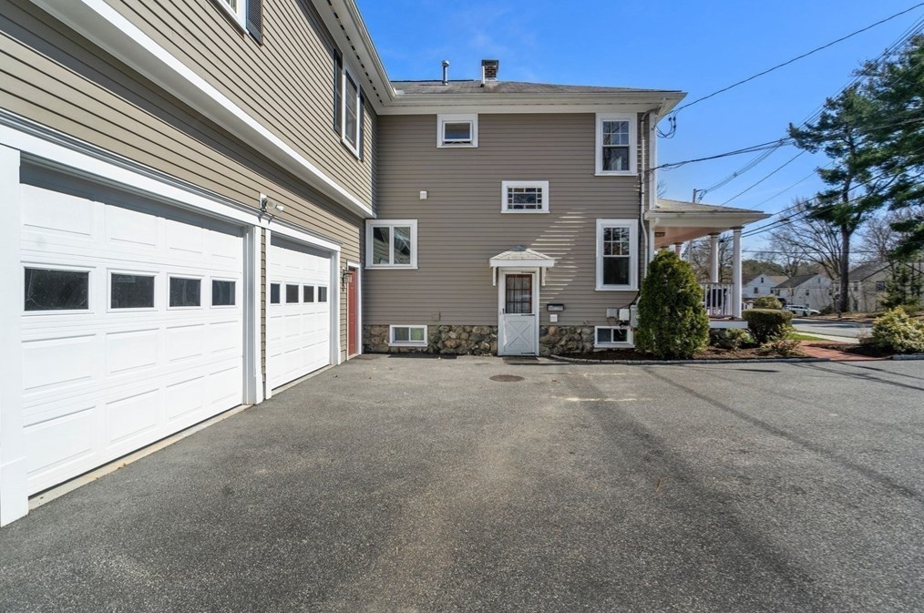 170 Waltham St, Newton MA 02465-1353 exterior