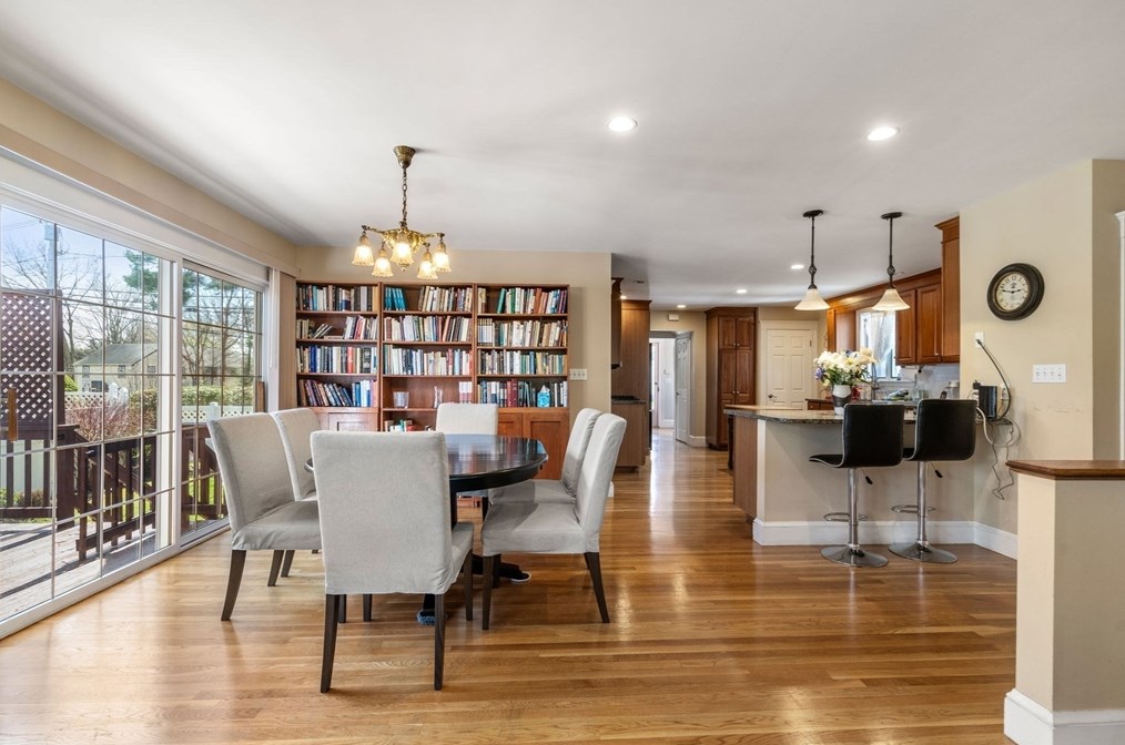 170 Waltham St, Newton MA 02465-1353 exterior