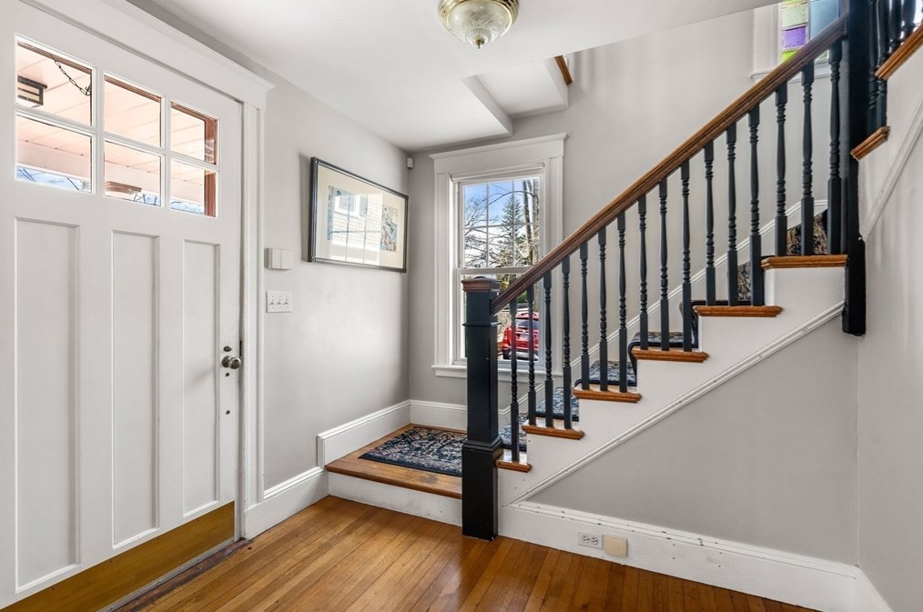 170 Waltham St, Newton MA 02465-1353 exterior