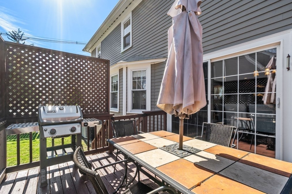 170 Waltham St, Newton MA 02465-1353 exterior