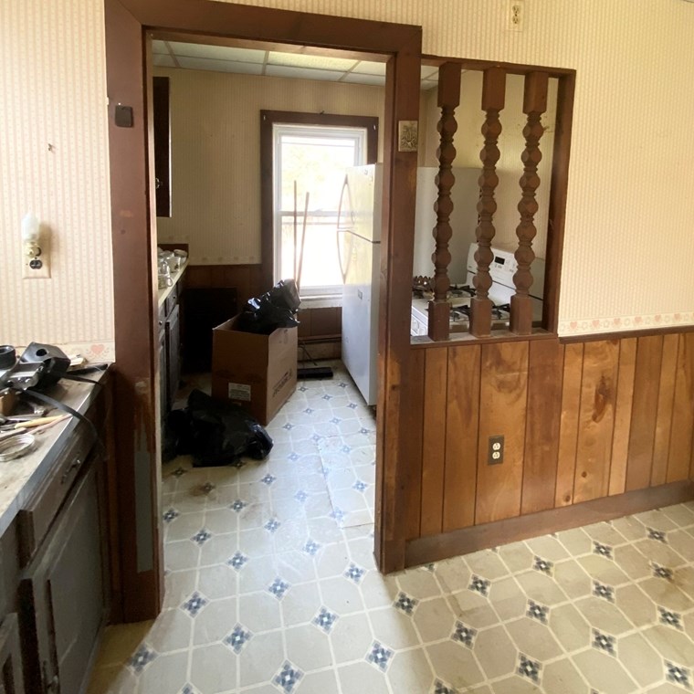 369 Tremont St, Taunton MA 02780-3023 exterior