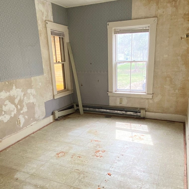 369 Tremont St, Taunton MA 02780-3023 exterior