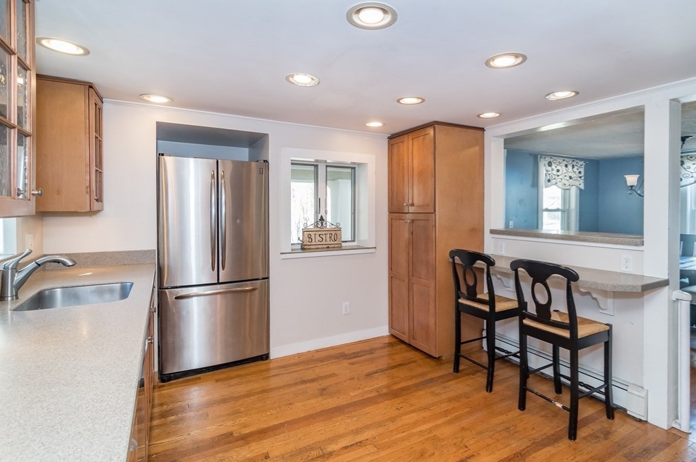 239 Speen St, Natick MA  01760-2544 exterior