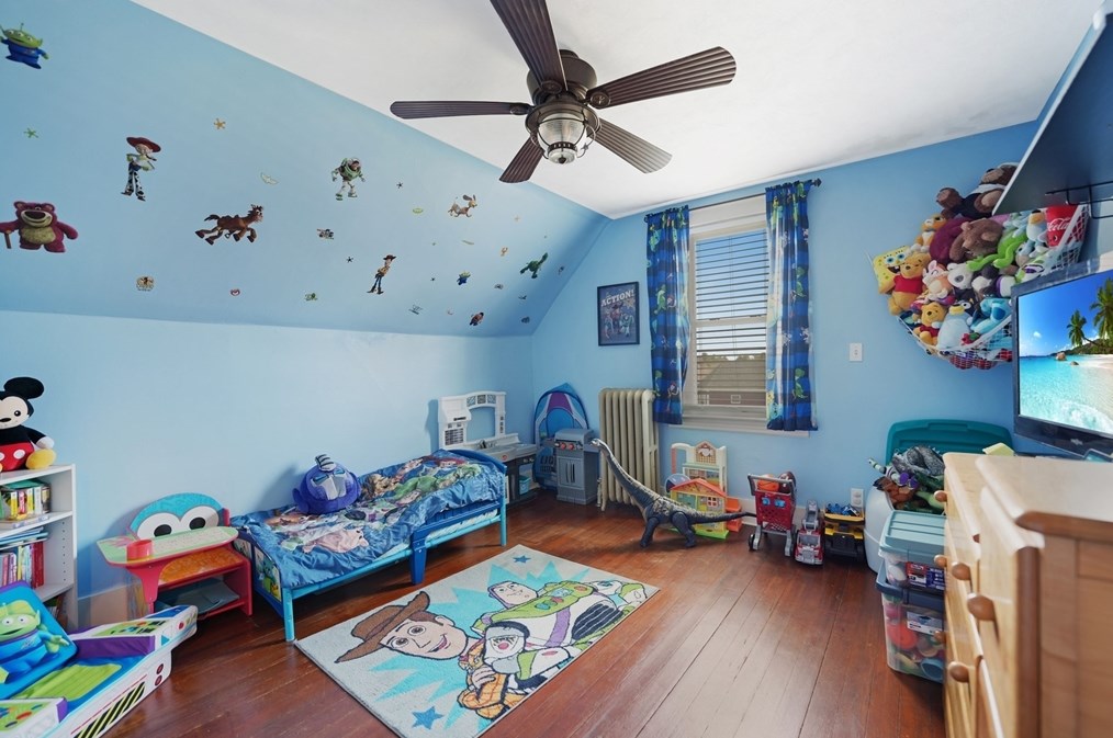 1236 Somerset Ave, Taunton MA  02780-5033 exterior