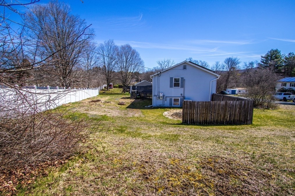 16 Meadow Rd, Ware MA  01082-9722 exterior