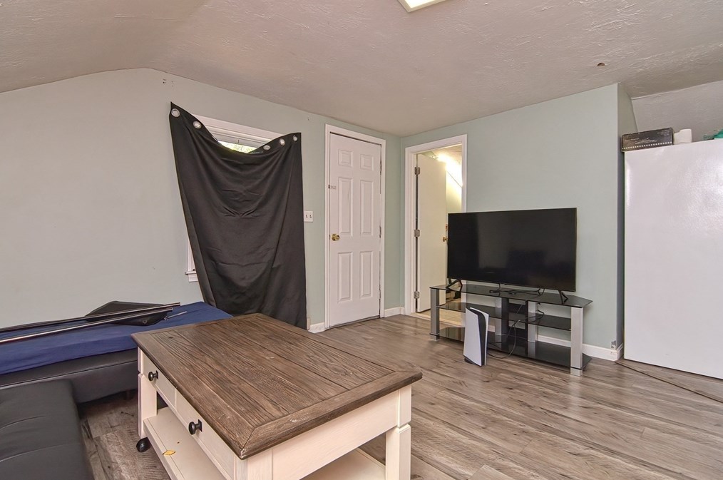 293 Stafford St, Worcester MA 01603-1423 exterior