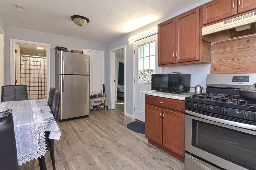 293 Stafford St, Worcester MA 01603-1423 exterior