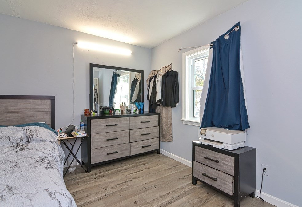 293 Stafford St, Worcester MA 01603-1423 exterior