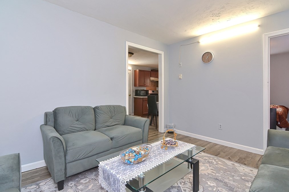 293 Stafford St, Worcester MA 01603-1423 exterior