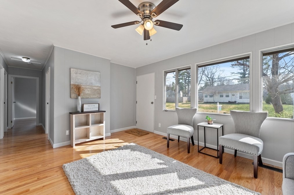 24 Sue St, Springfield MA  01108-3330 exterior