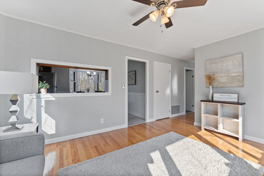 24 Sue St, Springfield MA  01108-3330 exterior