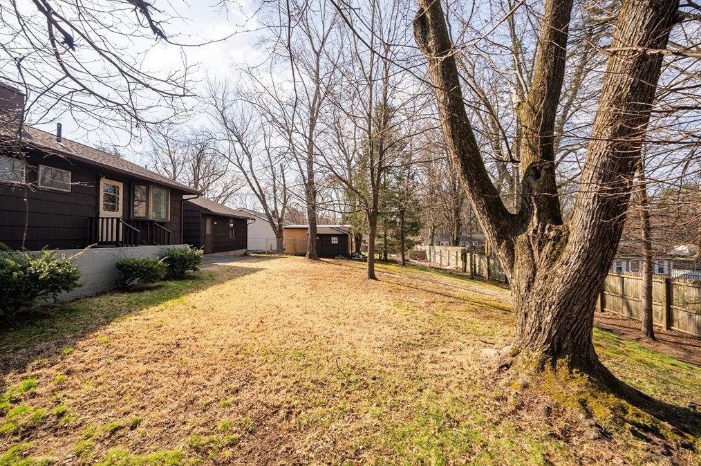 24 Sue St, Springfield MA  01108-3330 exterior