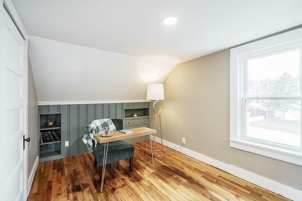 194 Holyoke Rd, Montgomery MA  01085-1611 exterior