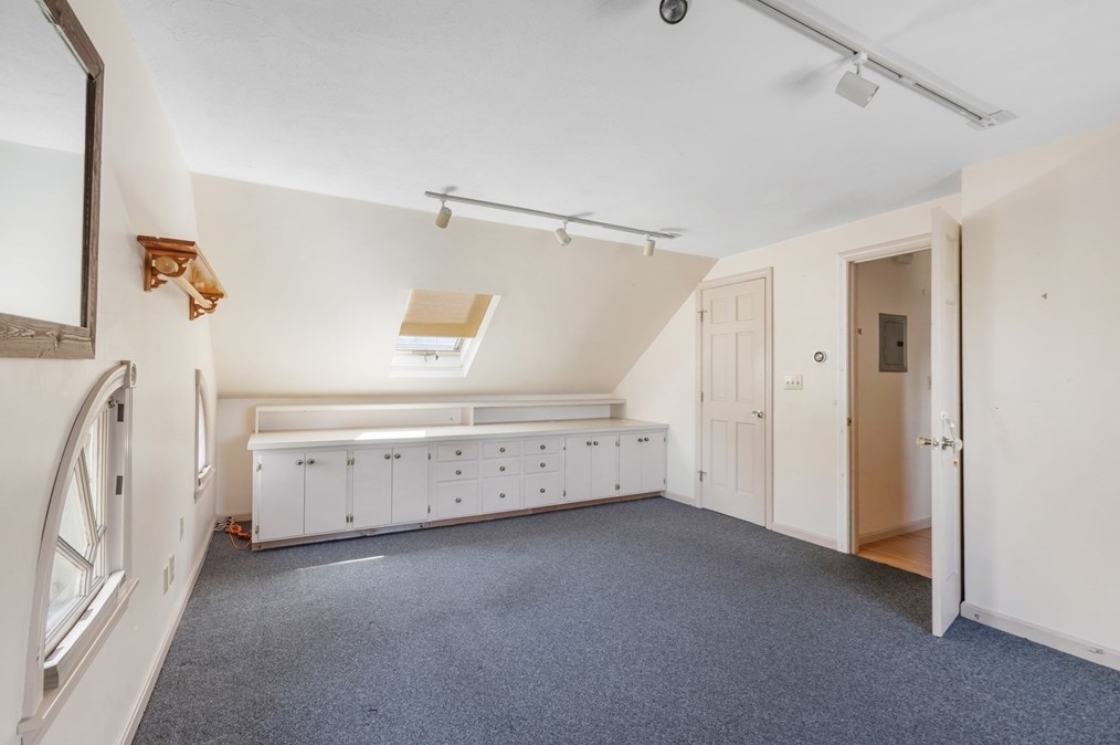 96 Pleasant St, Ayer MA  01432-1113 exterior