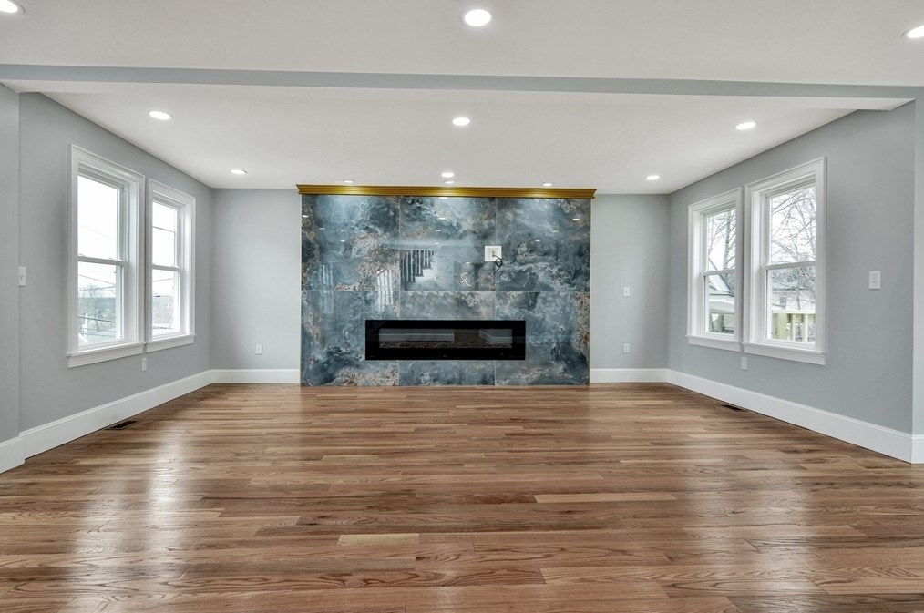 653 Lowell St, Lawrence MA  01841-4415 exterior