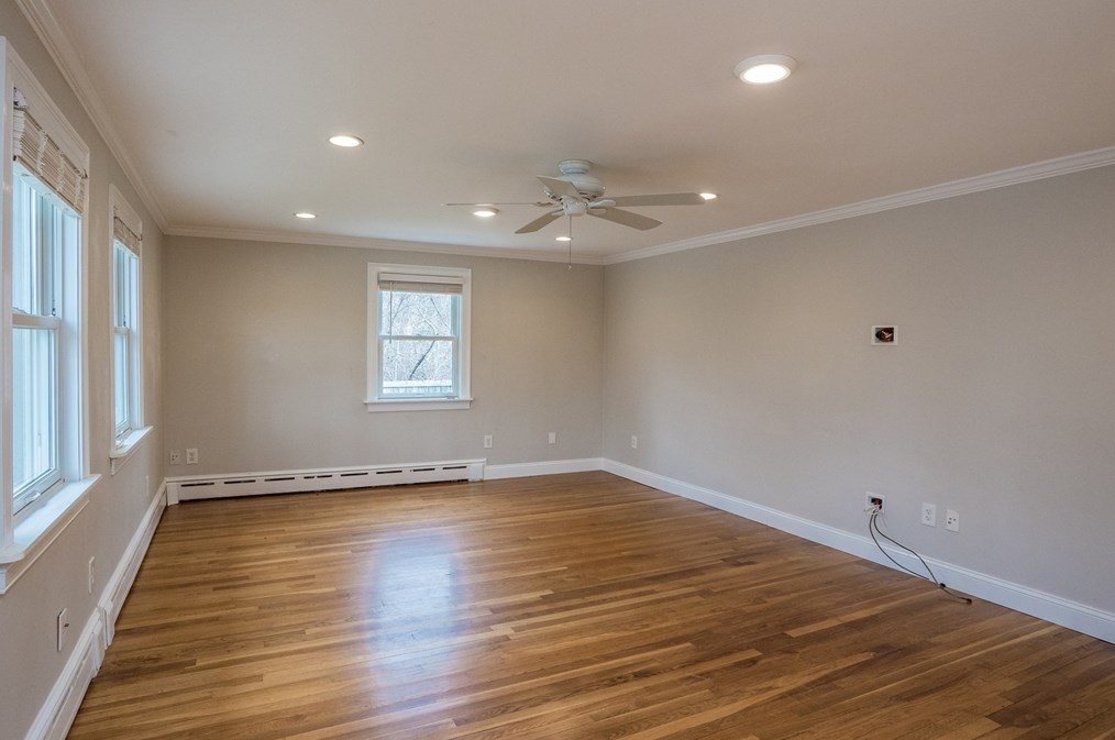 9 F St, Reading MA  01867-1925 exterior