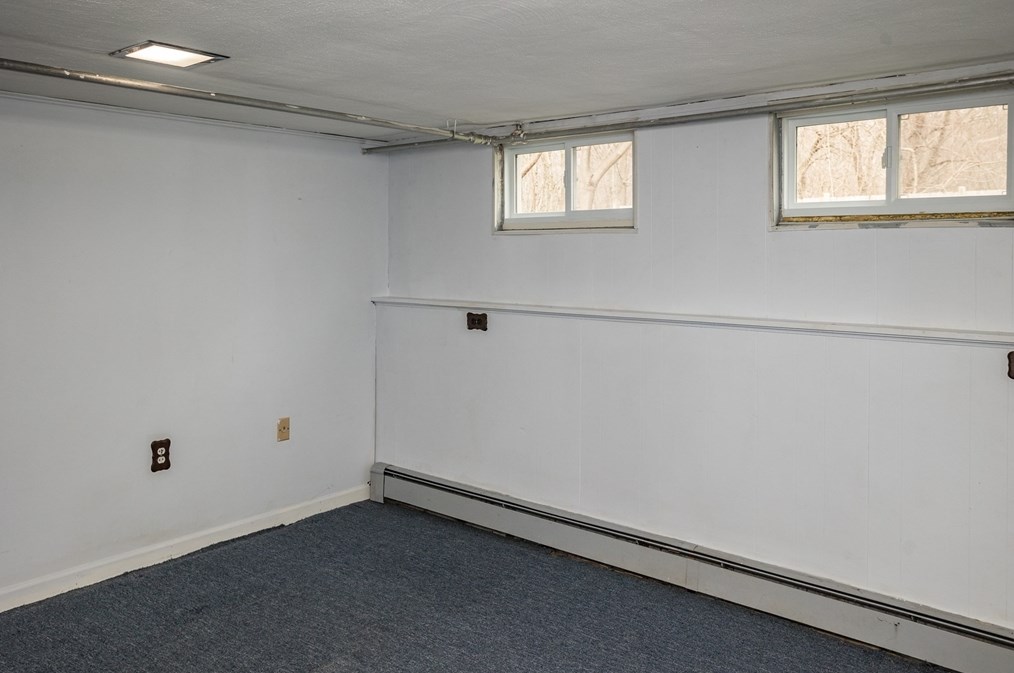 9 F St, Reading MA  01867-1925 exterior