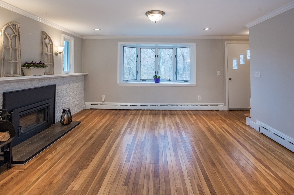 9 F St, Reading MA  01867-1925 exterior