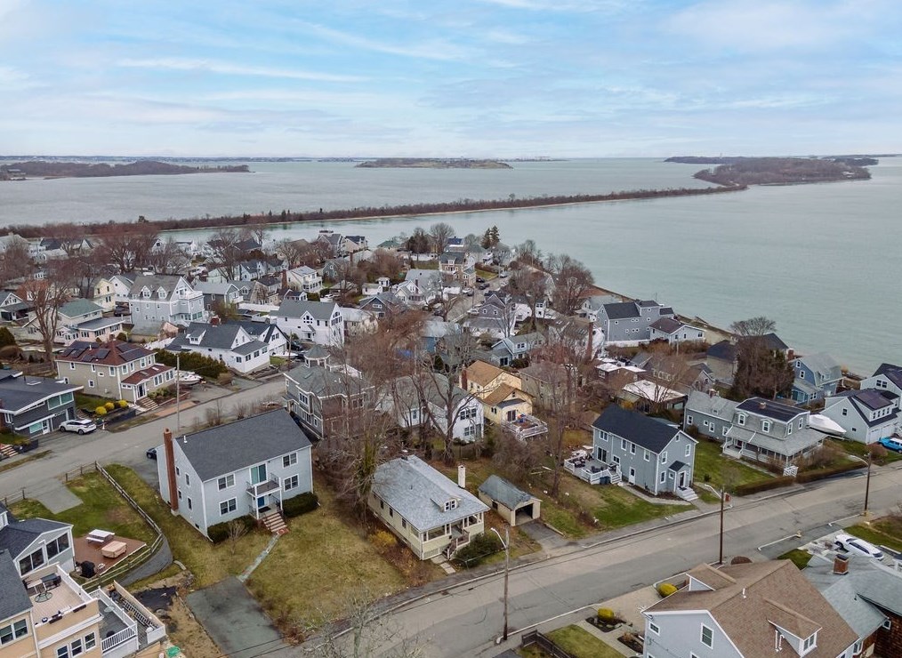 150 Huckins Ave, Quincy MA 02171-1103 exterior