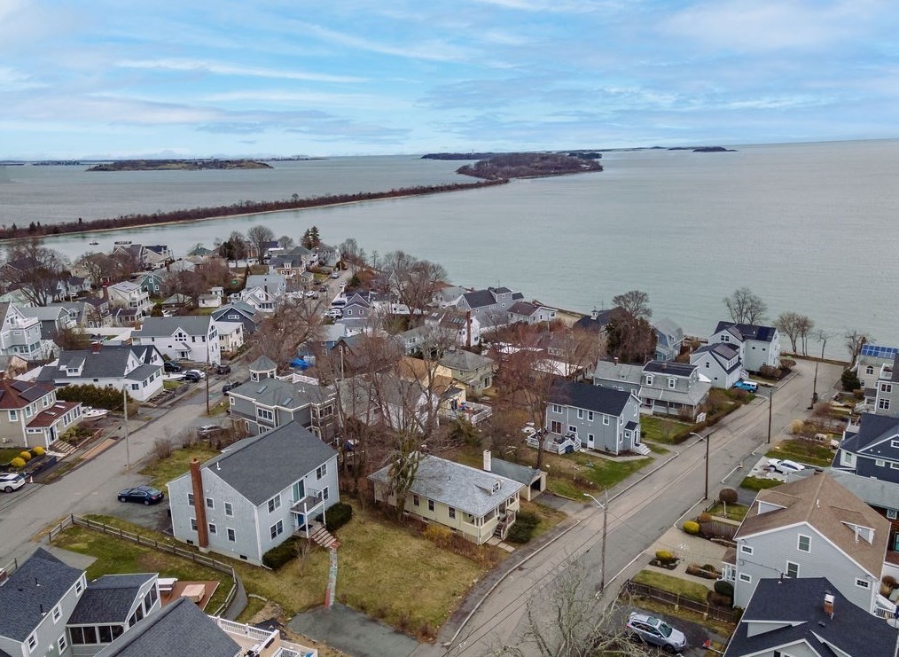 150 Huckins Ave, Quincy MA 02171-1103 exterior