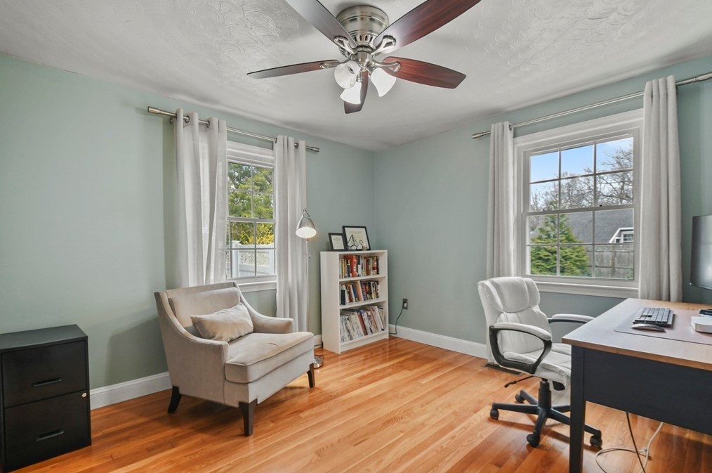 2 Saratoga Rd, Auburn MA  01501-2319 exterior