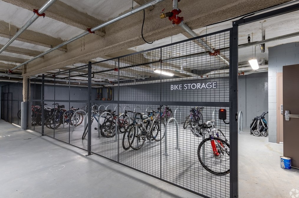 77 New St, Cambridge MA  02138-1222 exterior