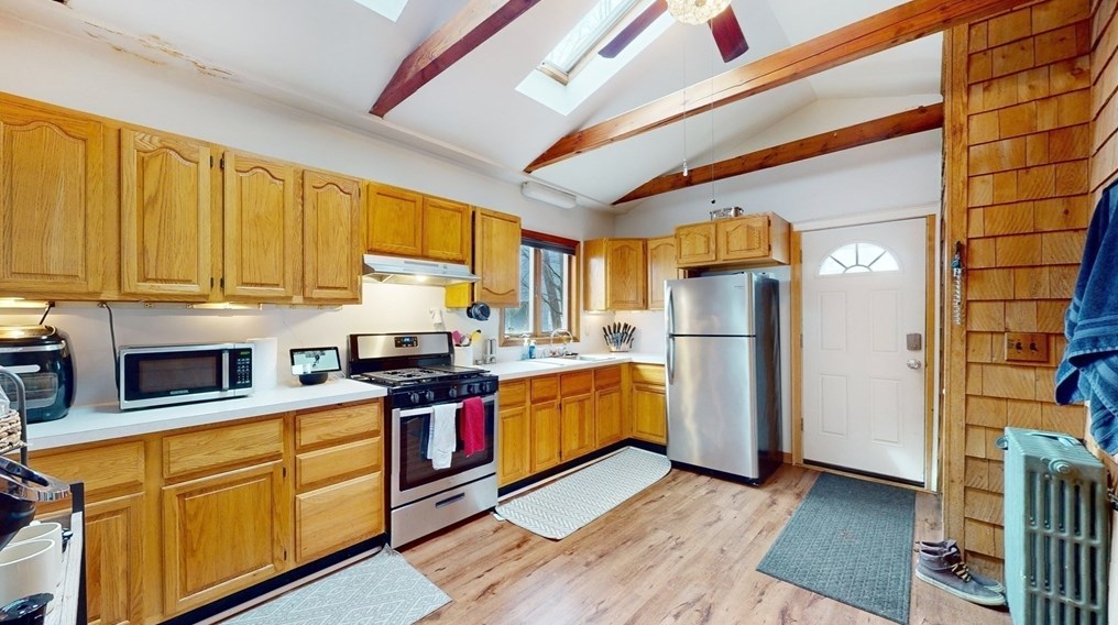 479 High St, Dedham MA 02026-2838 exterior