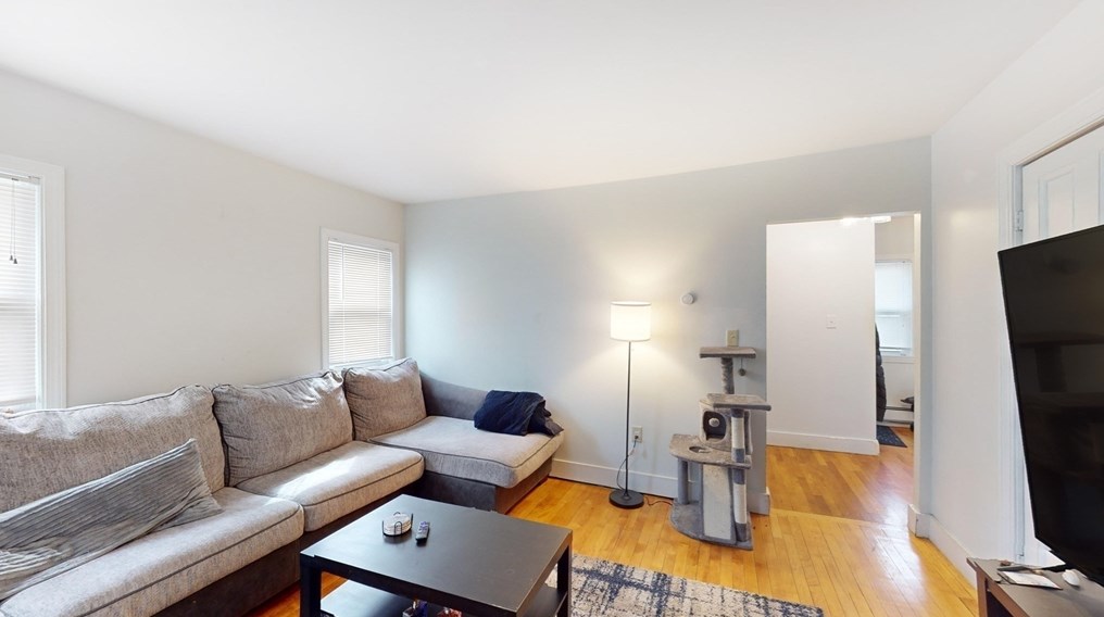 479 High St, Dedham MA 02026-2838 exterior