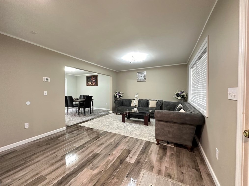 44 Day St, West Springfield MA  01089-3412 exterior