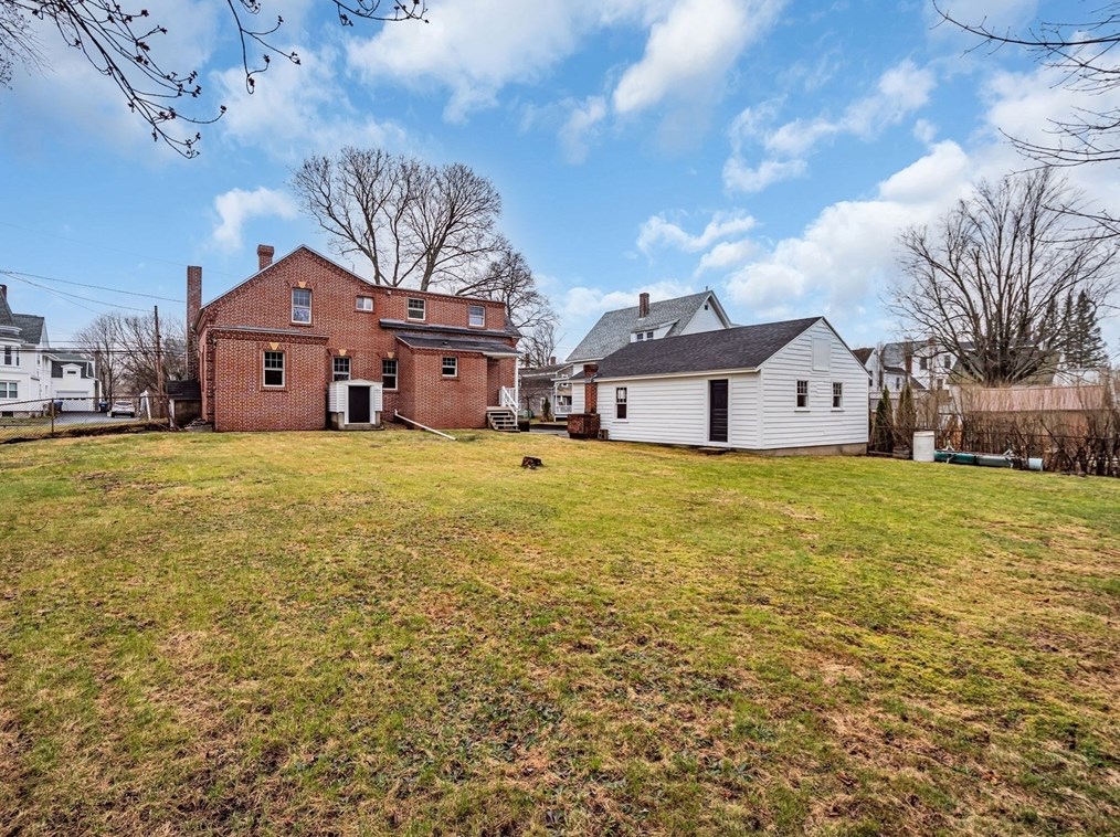 376 Central St, Winchendon MA  01475-1405 exterior