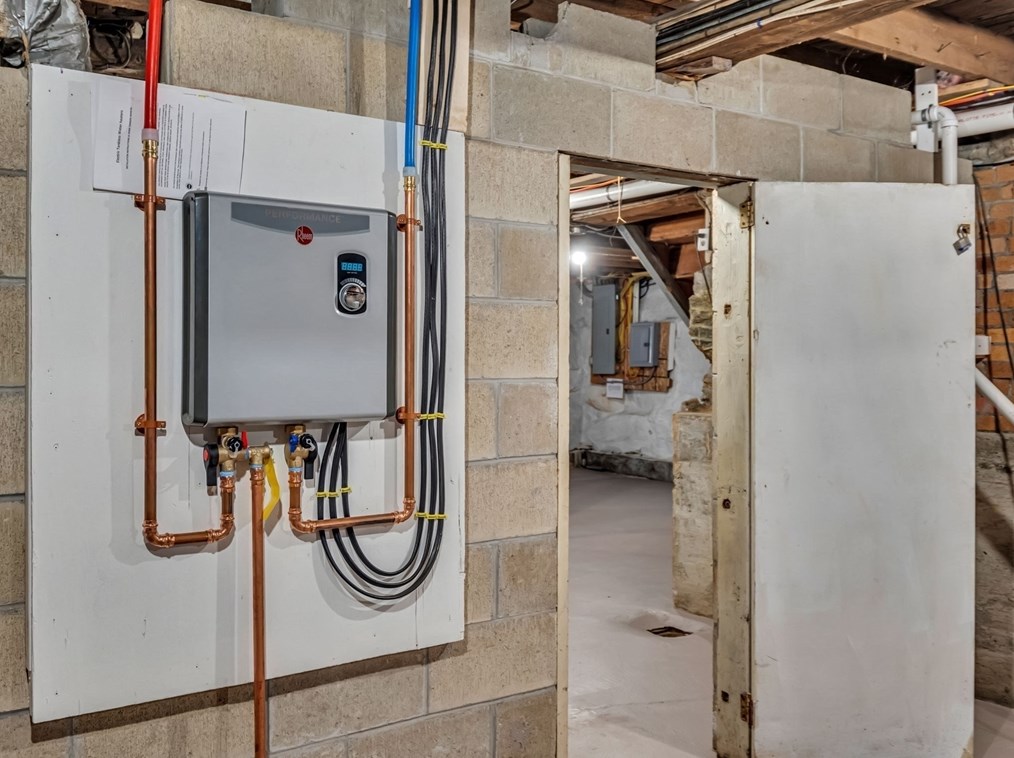 376 Central St, Winchendon MA  01475-1405 exterior