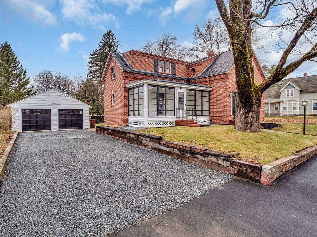 376 Central St, Winchendon MA  01475-1405 exterior