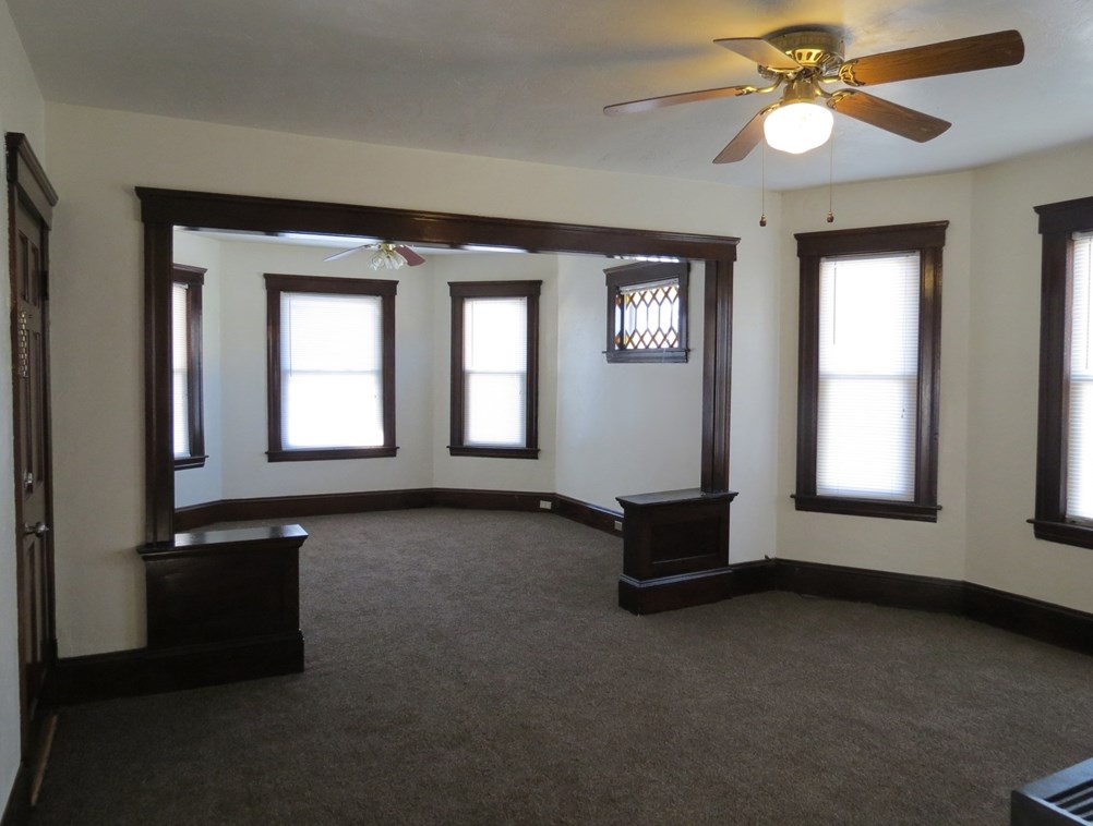 44 Plantation St, Worcester MA 01604-4757 exterior