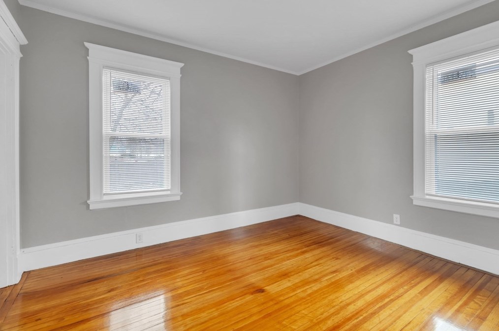 440 Sumner Ave, Springfield MA 01108-2470 exterior