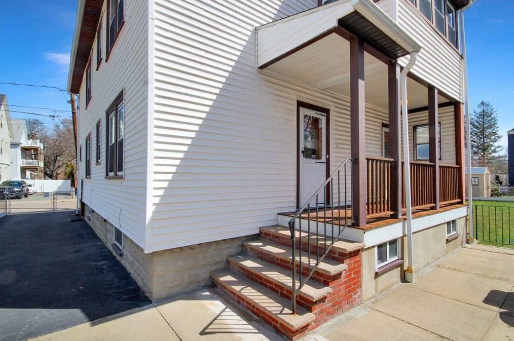 103 Saybrook St, Boston MA  02135-2303 exterior