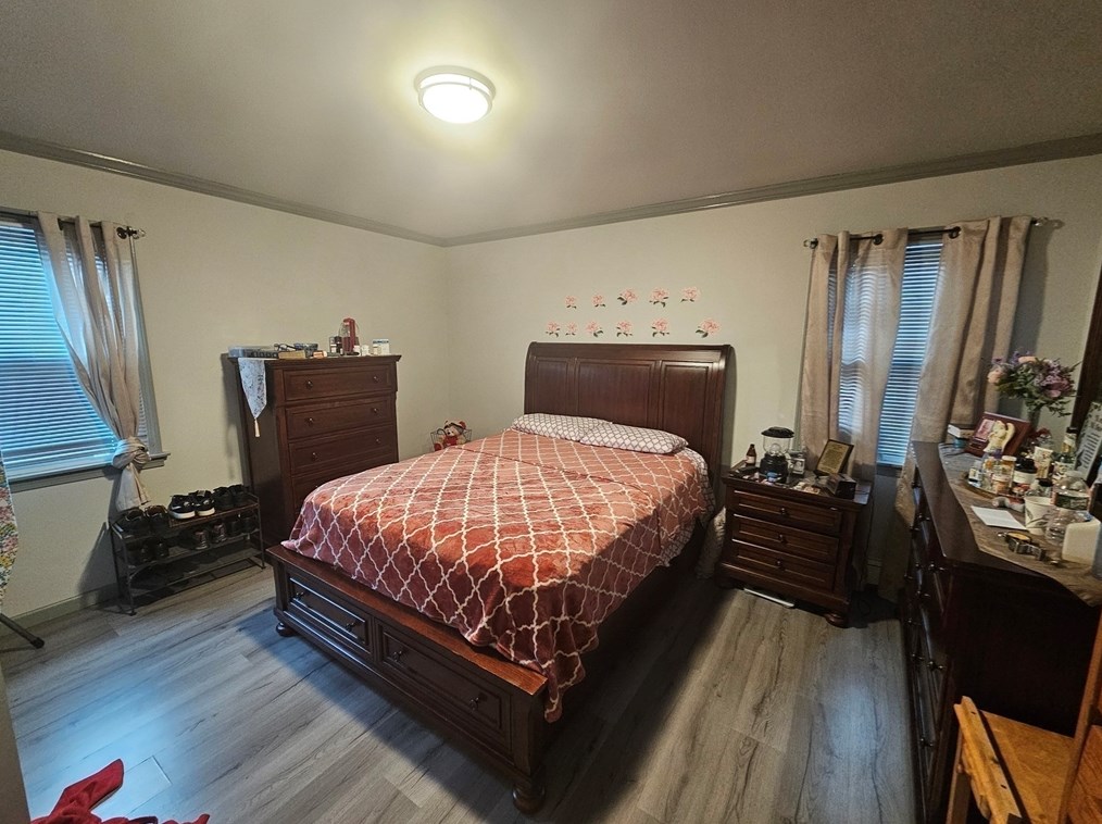 570 Maxfield St, New Bedford MA  02740-4128 exterior