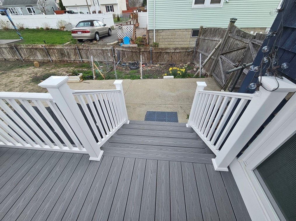 570 Maxfield St, New Bedford MA  02740-4128 exterior