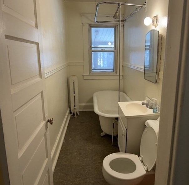 415 Wilbraham Rd, Springfield MA 01109-2718 exterior