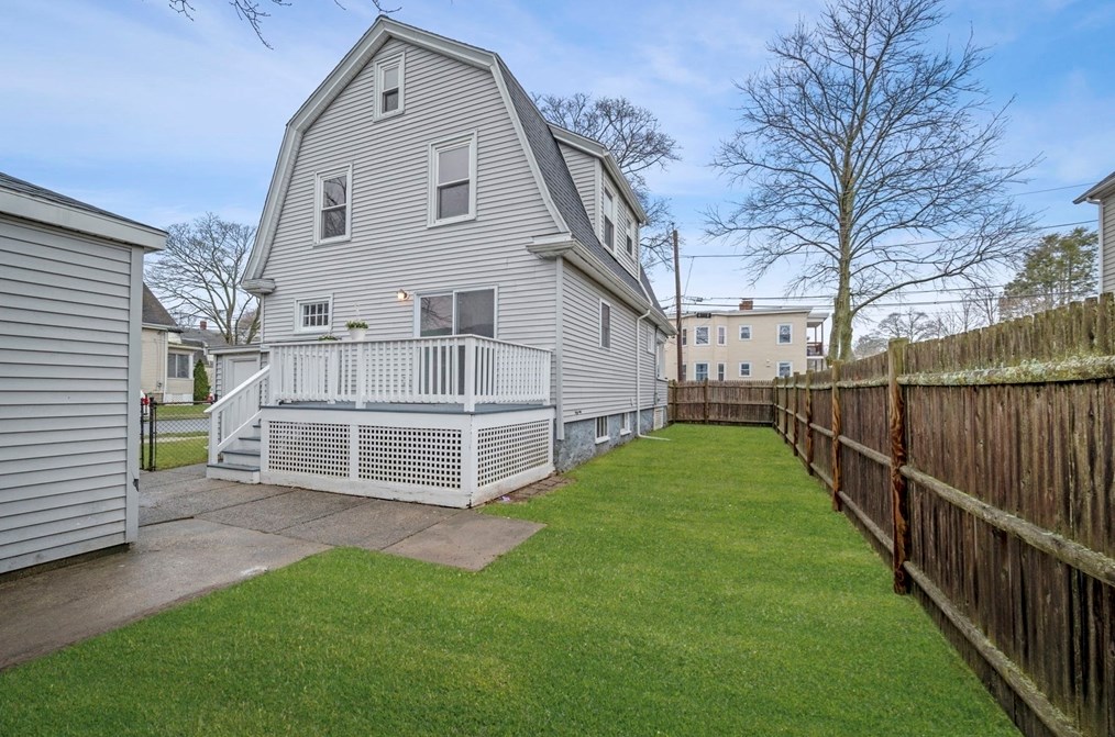 35 Gilbert St, Lynn MA  01902-1152 exterior