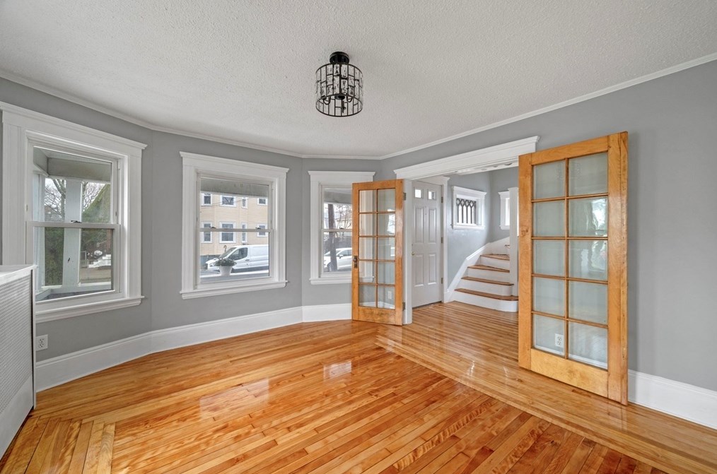 35 Gilbert St, Lynn MA  01902-1152 exterior