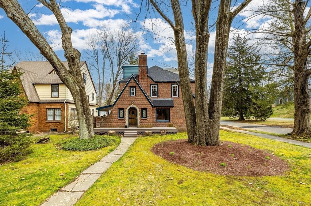 259 Trafton Rd, Springfield MA  01108-2641 exterior