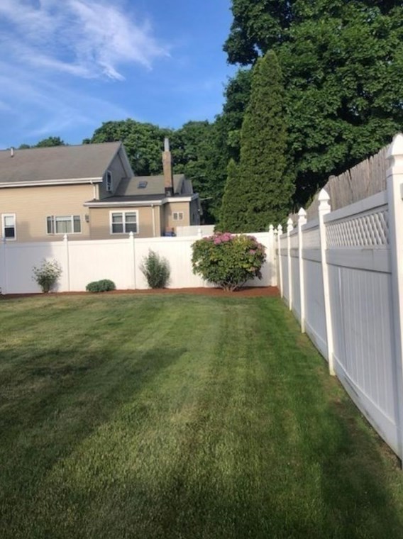 28 Summer St, Wakefield MA  01880-3799 exterior