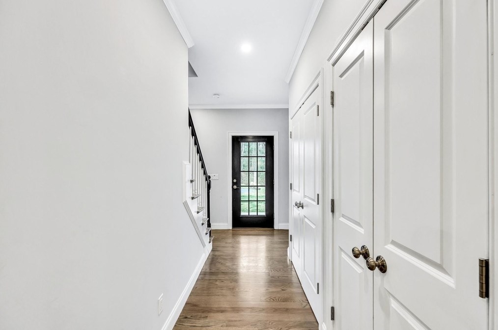 1432 Old Sandwich Rd, Plymouth MA  02360-2500 exterior