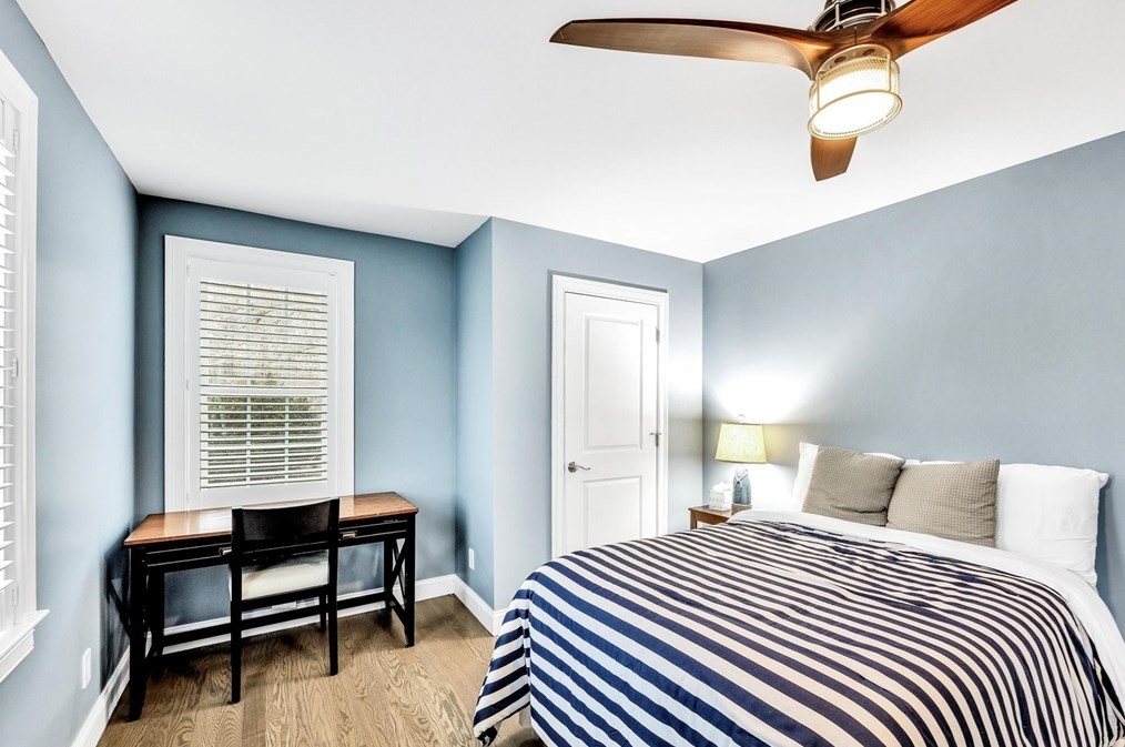 1432 Old Sandwich Rd, Plymouth MA  02360-2500 exterior