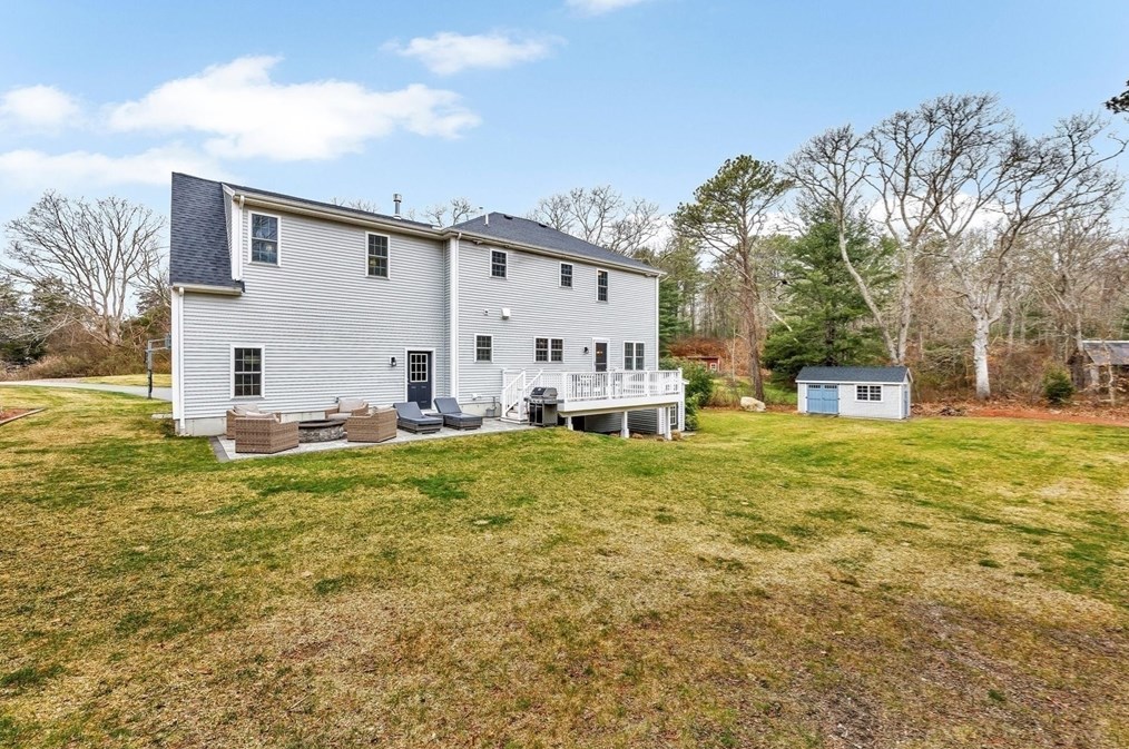 1432 Old Sandwich Rd, Plymouth MA  02360-2500 exterior