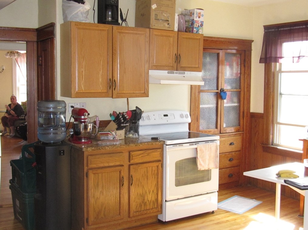 9 Greendale Ave, Worcester MA 01606 exterior