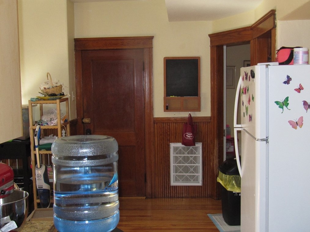 9 Greendale Ave, Worcester MA 01606 exterior