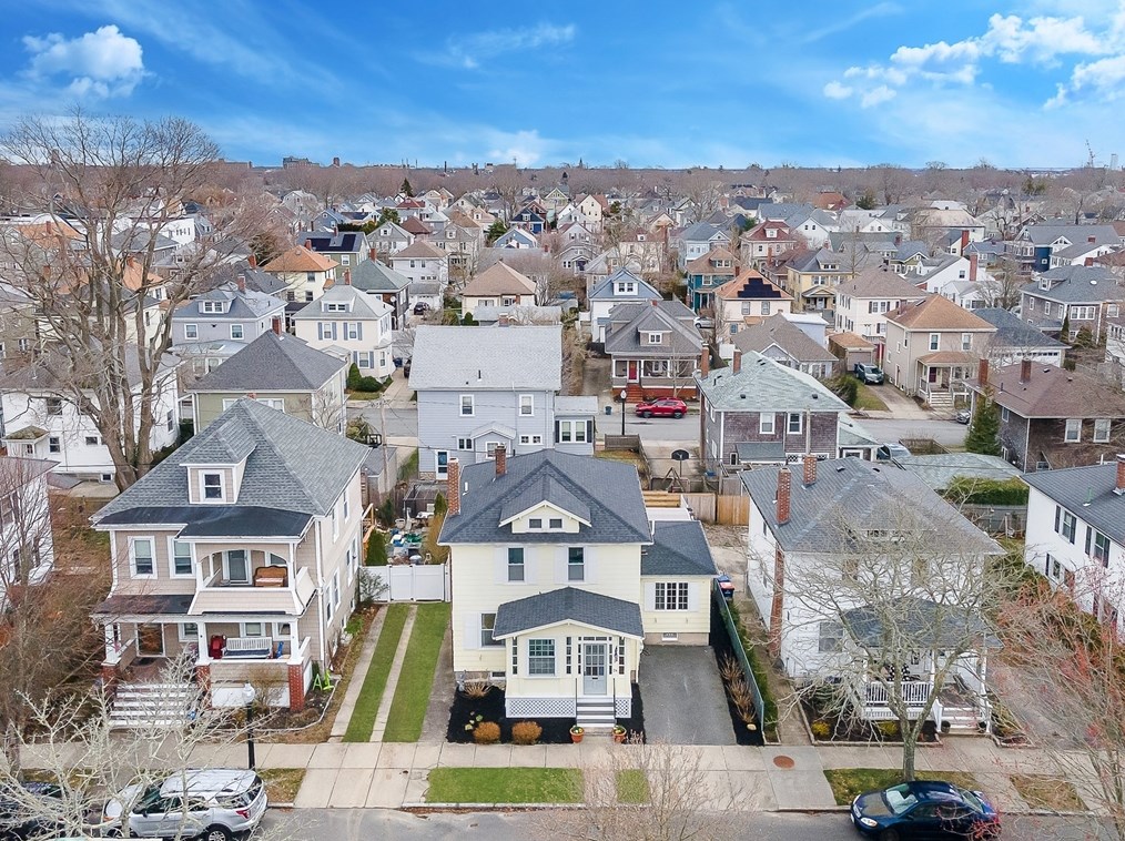 24 Jonathan St, New Bedford MA  02740-2432 exterior