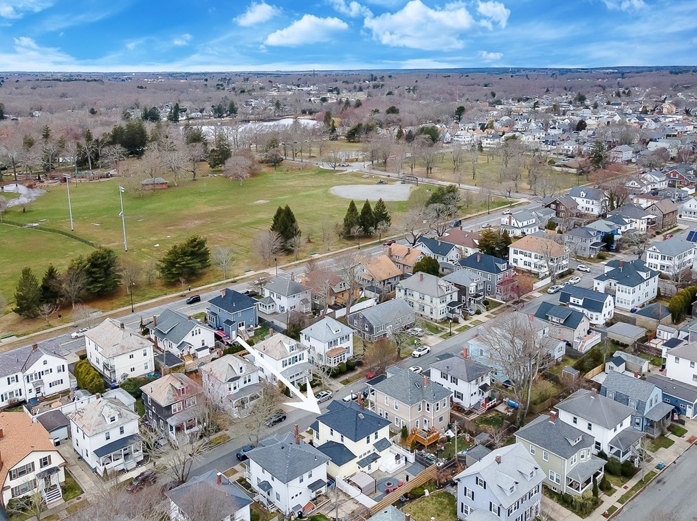 24 Jonathan St, New Bedford MA  02740-2432 exterior